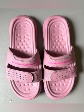 Under Armour Ansa Studio Pink Slides Women’s Size 7 Sandals 3025045-602 LIKE NEW